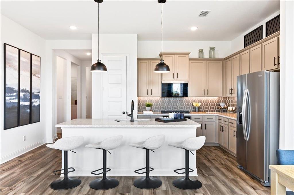 Sheppard's Place - Residential