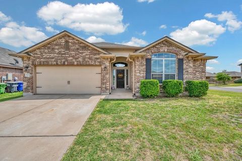 9801 Shallow Creek Drive Waco TX 76708