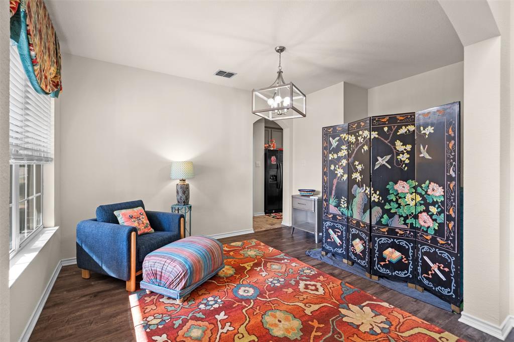 804 Montrose Trail