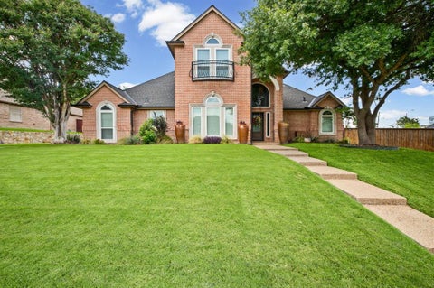 Photo of 8825 Turnberry Court, Fort Worth, TX 76179 (MLS # 21294809)