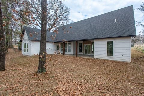 A home in Mabank