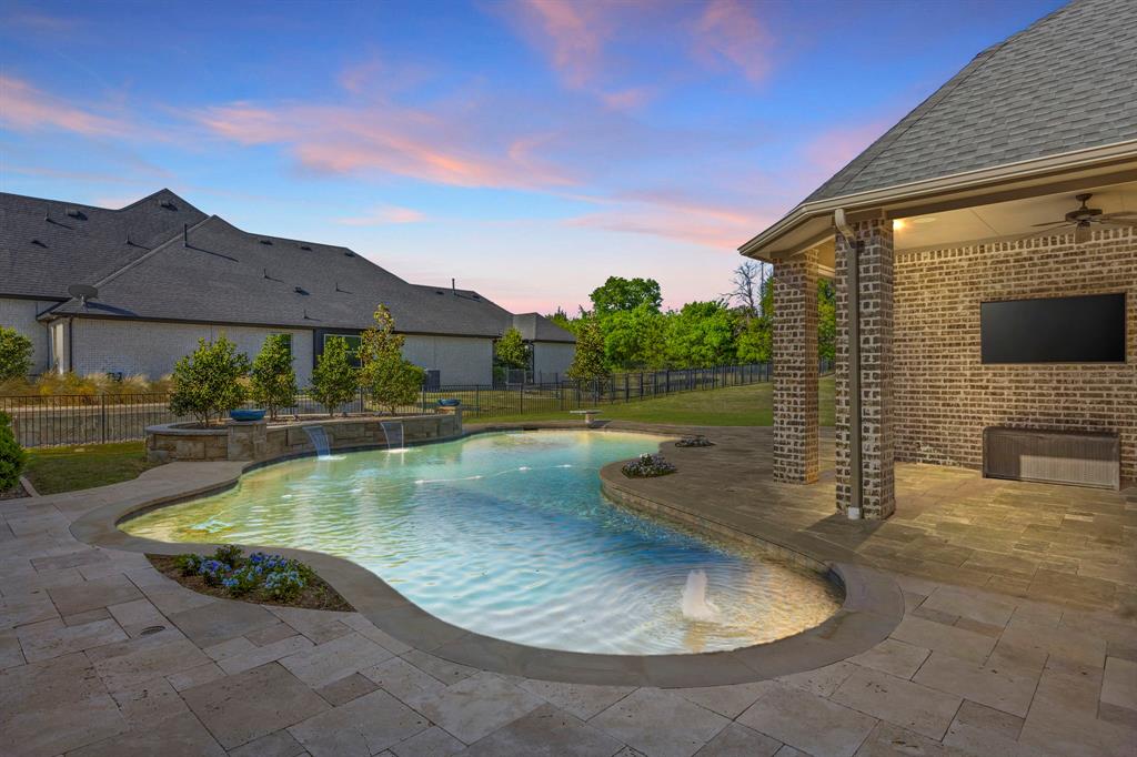 1521 Stony Trail