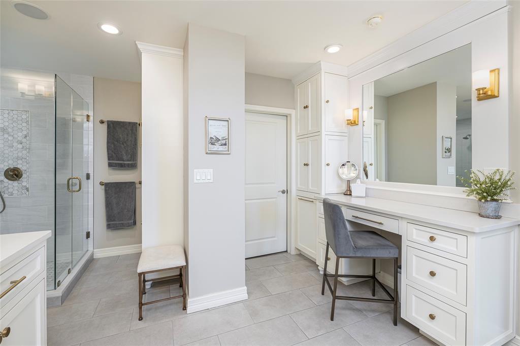 Tower Residential Condo 1 - Residential