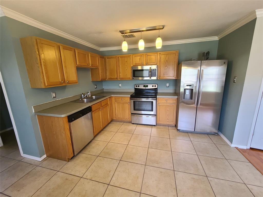 High Pointe #4 - Residential Lease