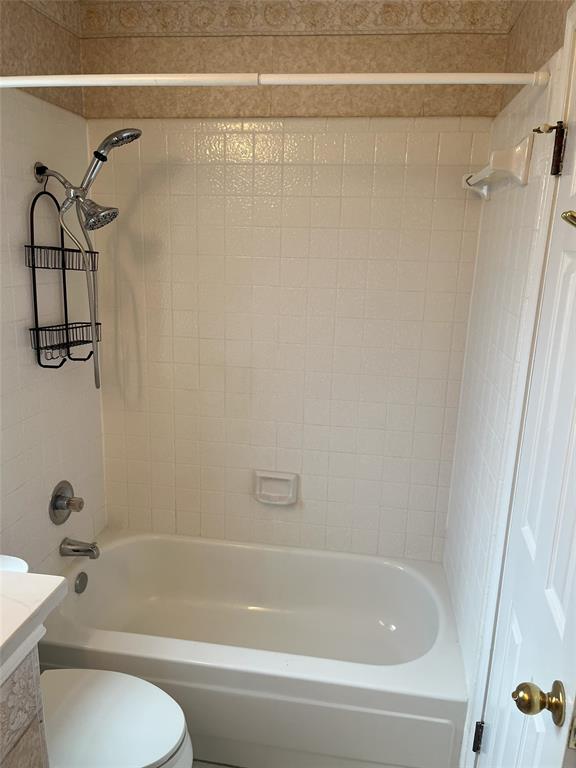 Bent Trail Twnhms - Residential