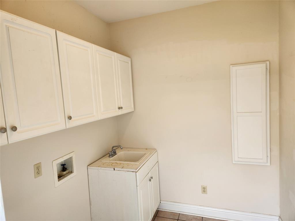 Burgundy Oaks Sub - Residential