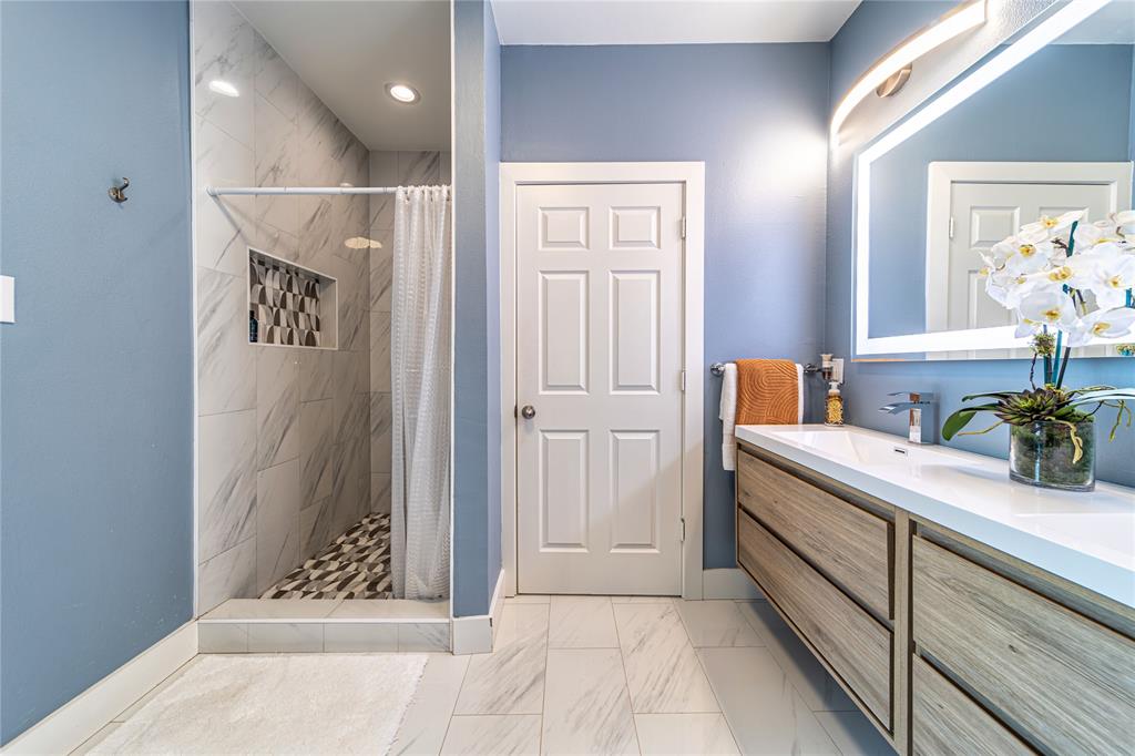 University Blvd Terrace - Residential Lease