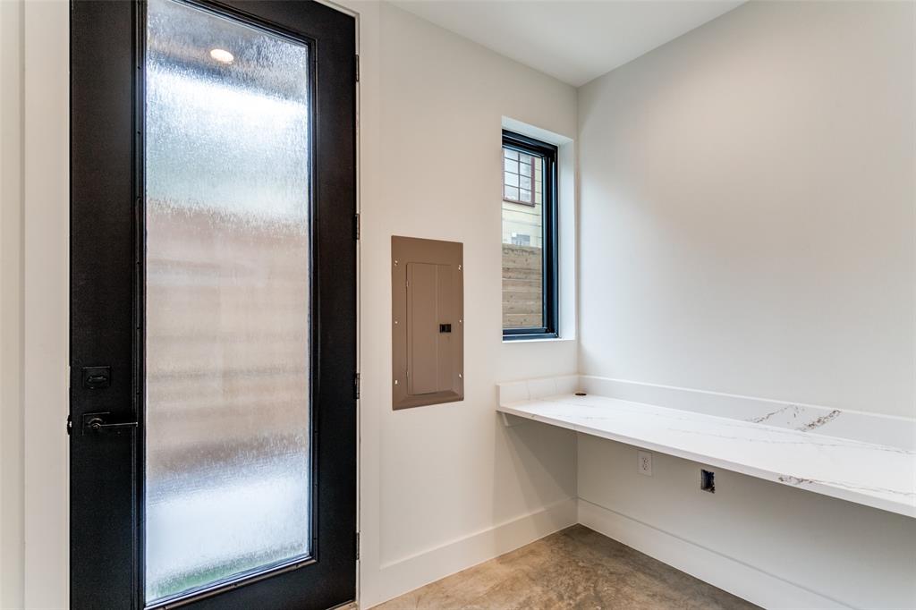 R Fensby - Residential Lease