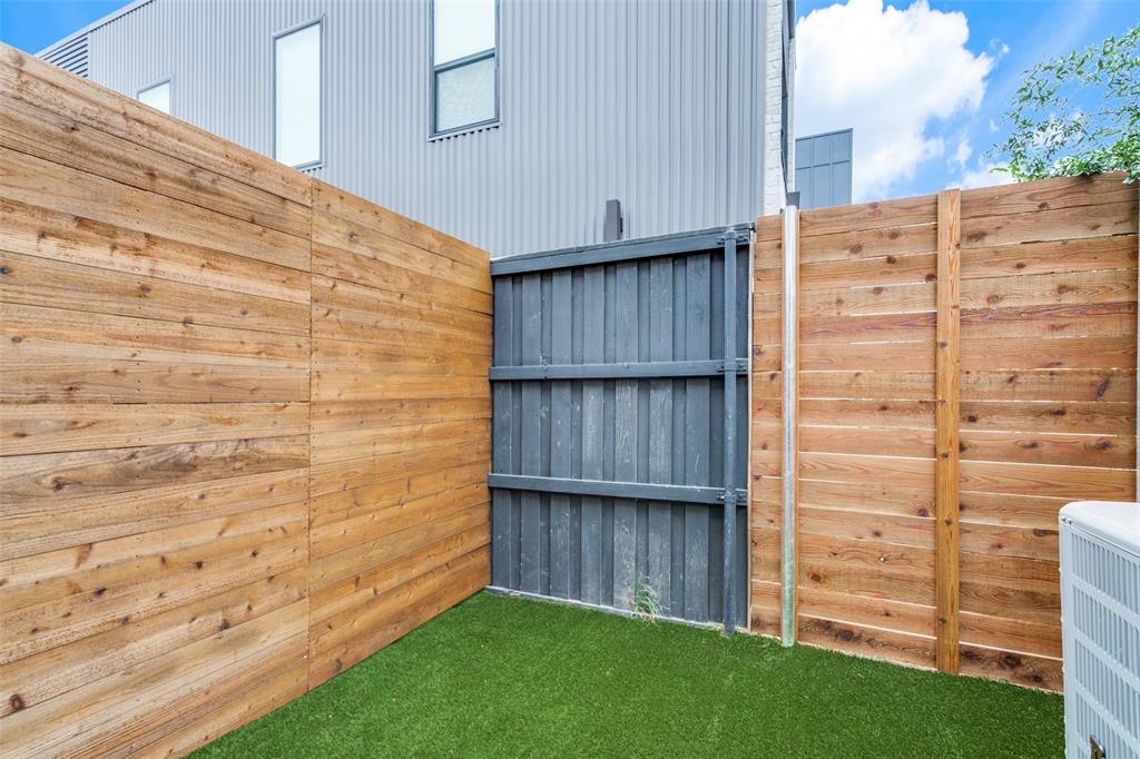 R Fensby - Residential Lease