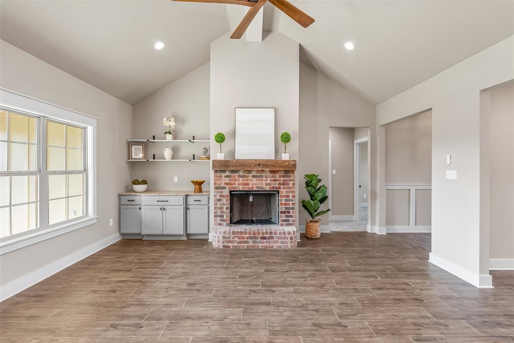 Pin Oak Landing - Residential