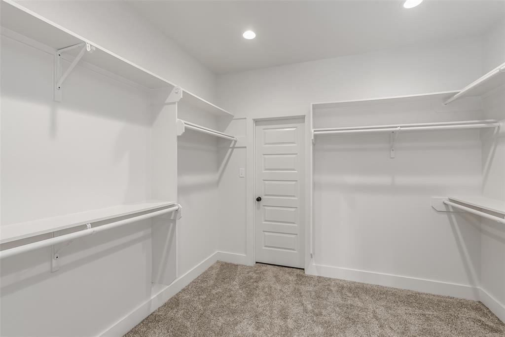 Pin Oak Landing - Residential