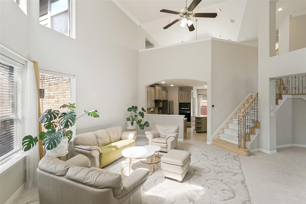 2328 Mesa Oak Trail