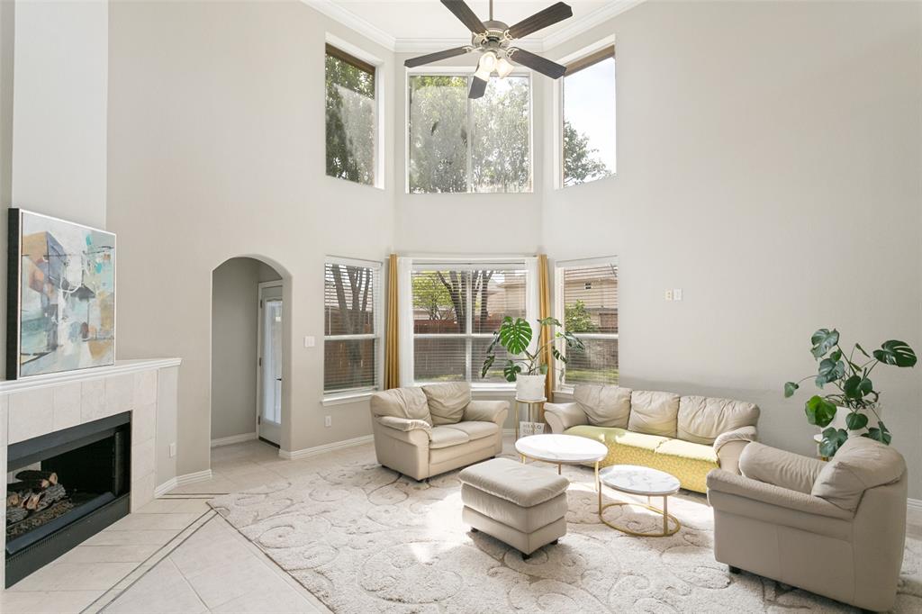2328 Mesa Oak Trail
