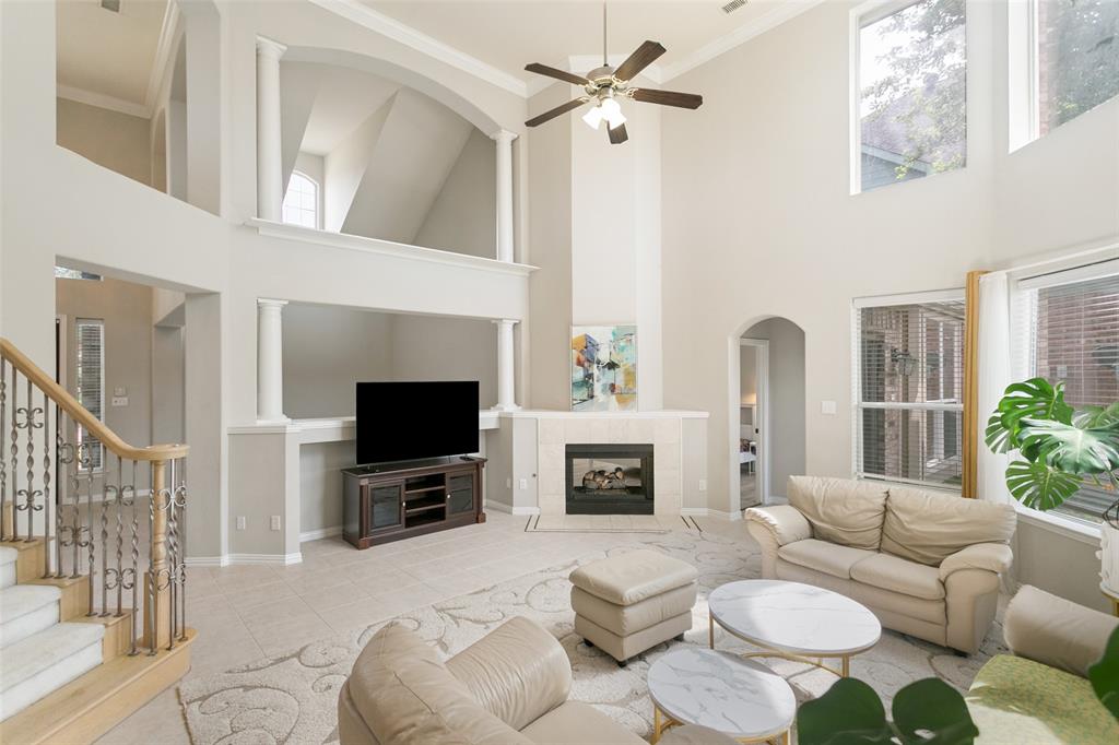 2328 Mesa Oak Trail