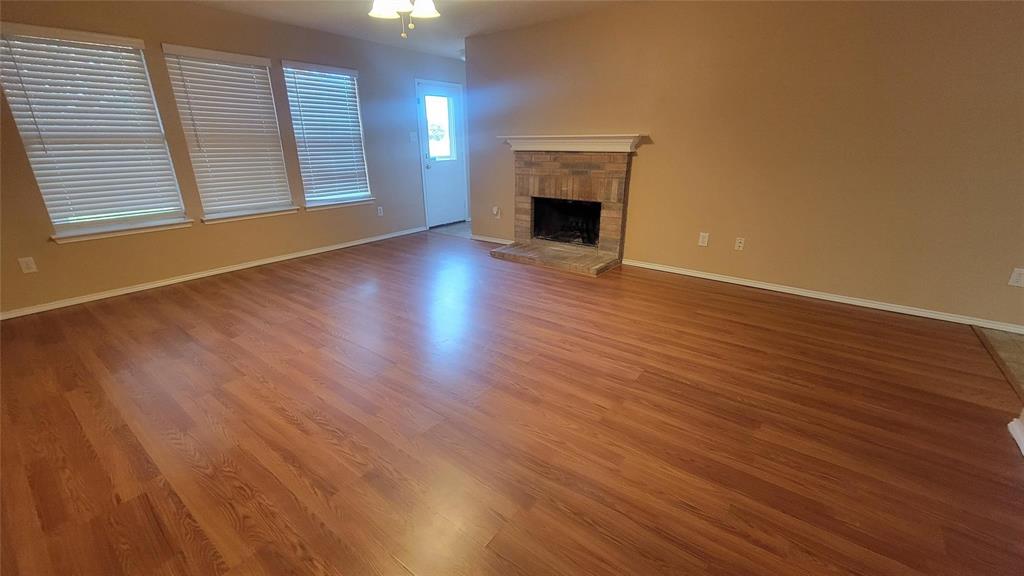 OAK HOLLOW ESTATES PHASE 1 [CAN], BLK D, LOT 7 - Residential Lease