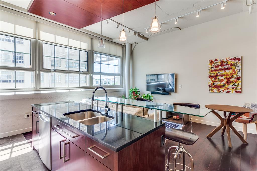 One Montgomery Plaza Residence Condo - Residential