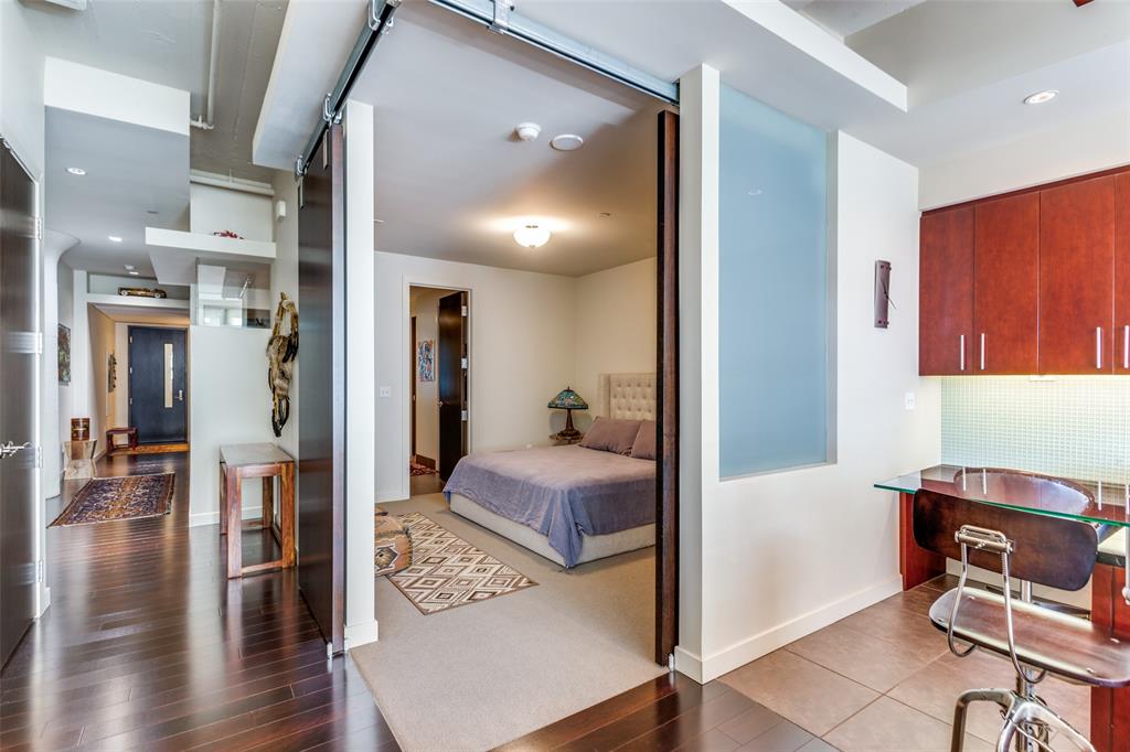 One Montgomery Plaza Residence Condo - Residential