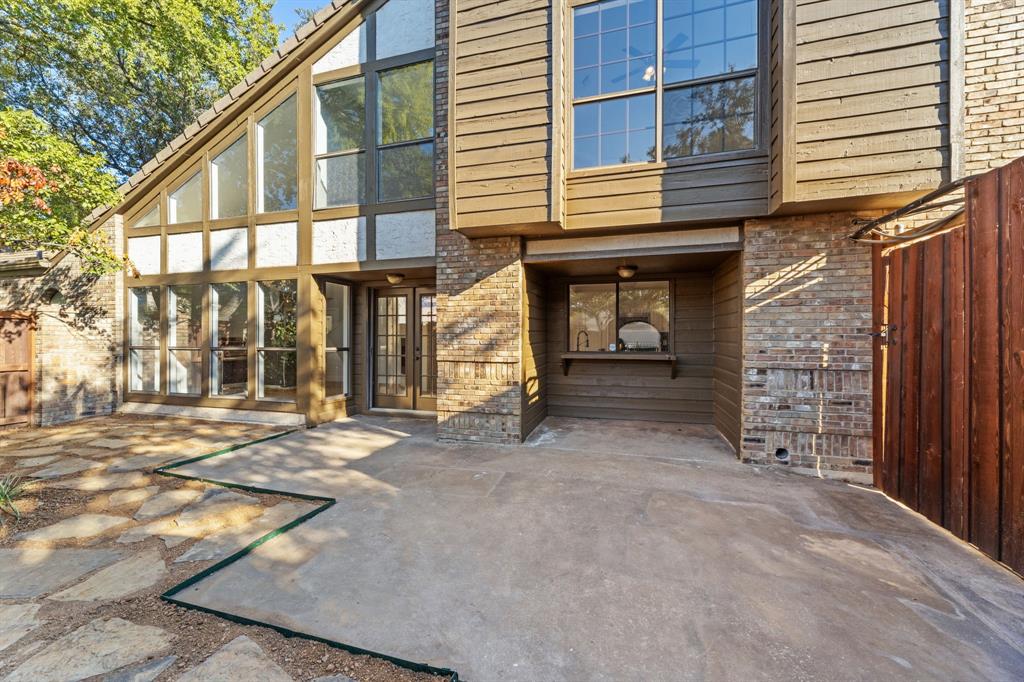 17007 Upper Bay Road
