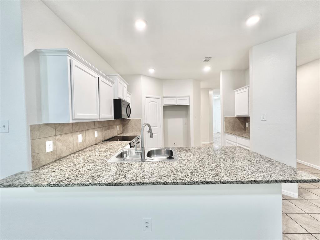 6940 Freeboard Way