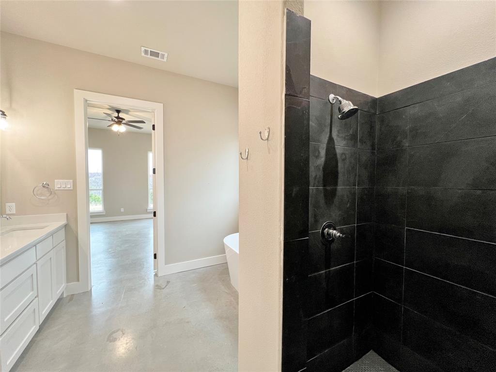 Unknown - Residential Lease