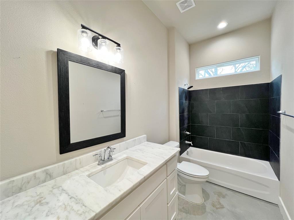 Unknown - Residential Lease