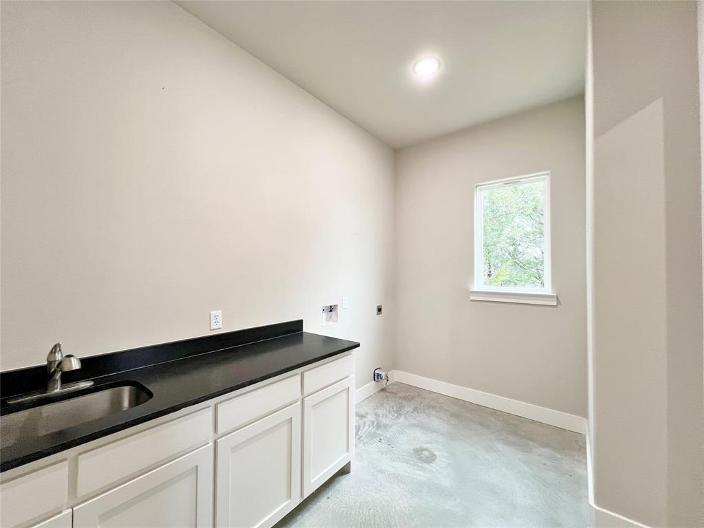 Unknown - Residential Lease