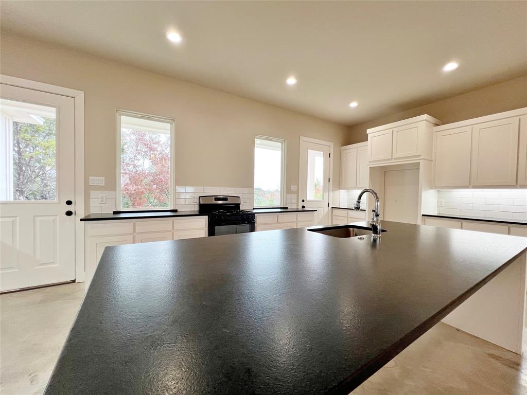 Unknown - Residential Lease