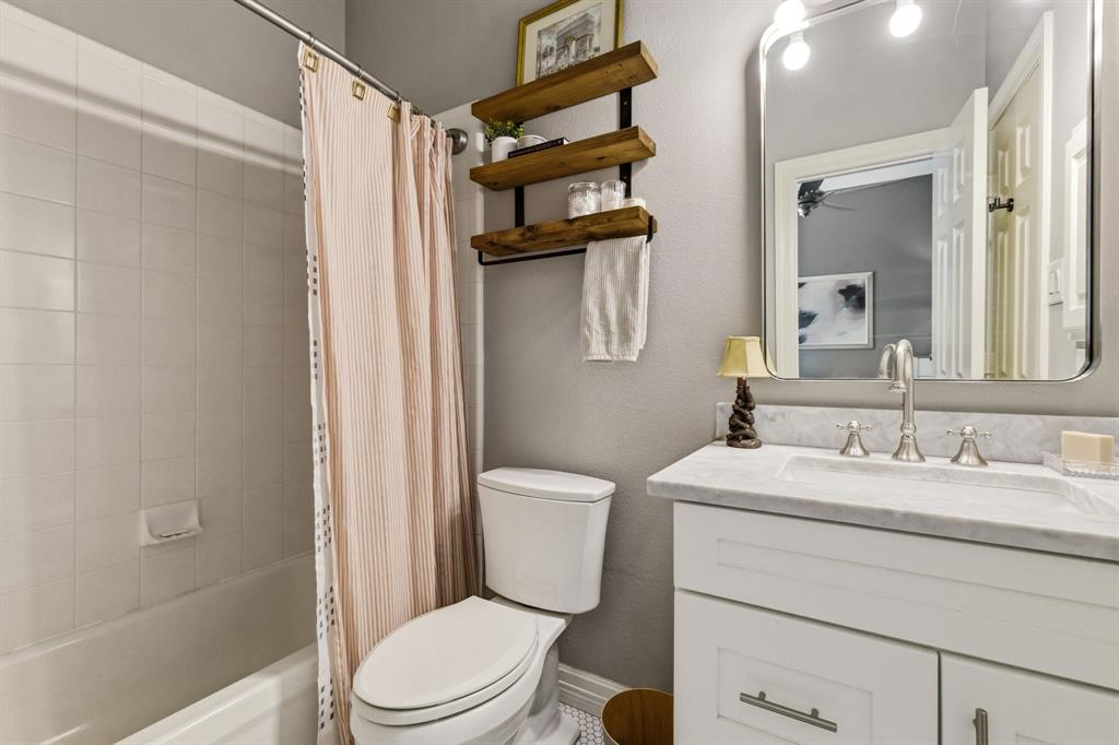 Hall Howell Tr - Residential