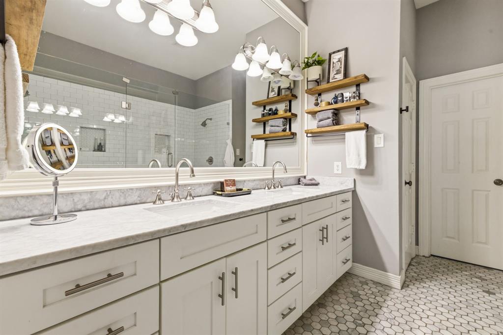 Hall Howell Tr - Residential
