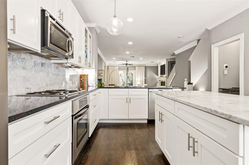 Hall Howell Tr - Residential
