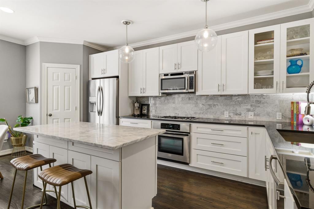 Hall Howell Tr - Residential
