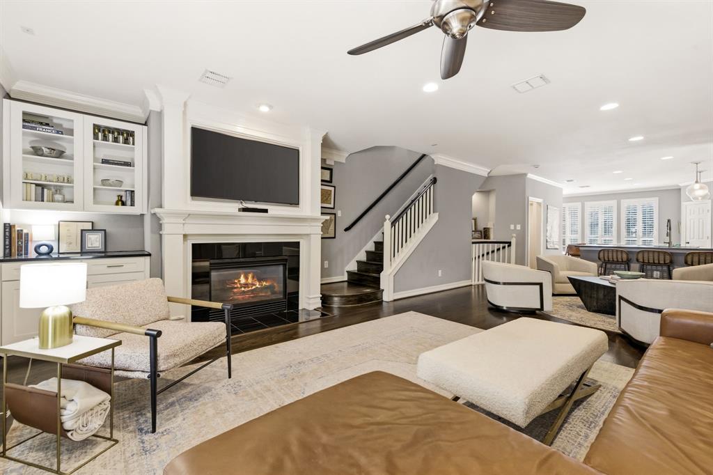 Hall Howell Tr - Residential