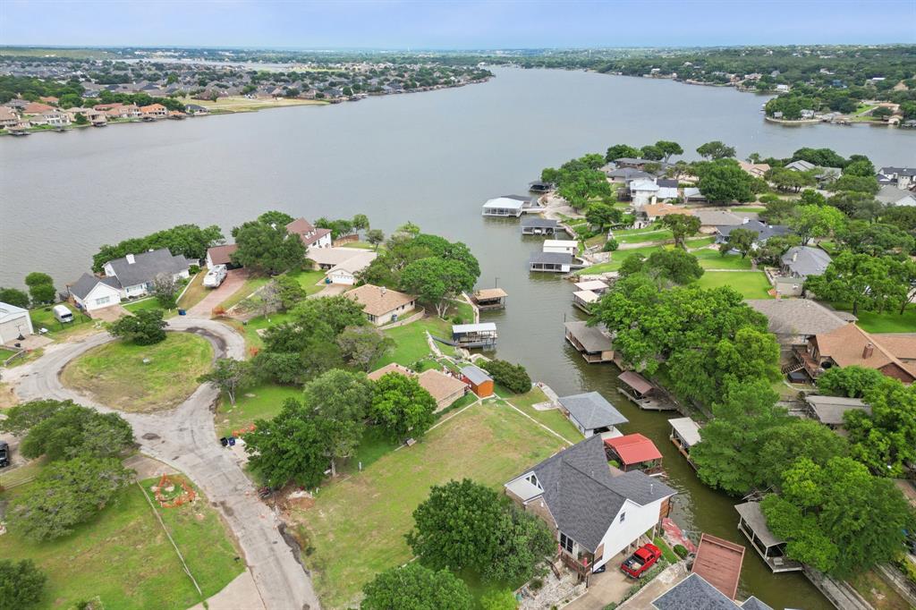 2121 N Rough Creek