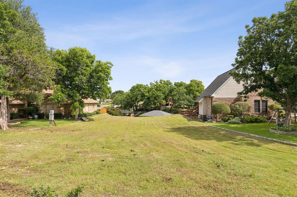 2121 N Rough Creek