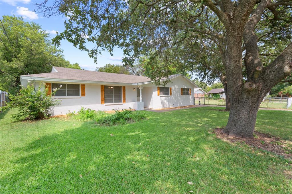 405 Vernon Castle Avenue