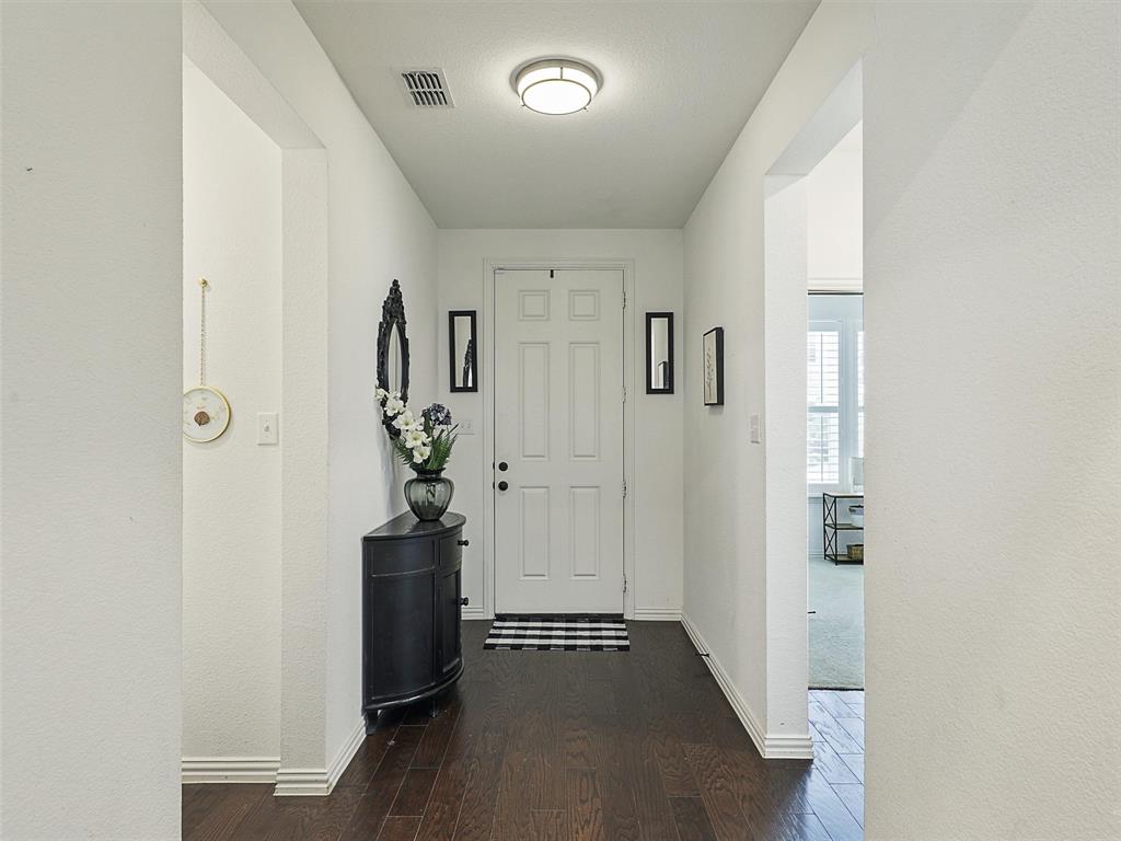 2516 Stella Lane