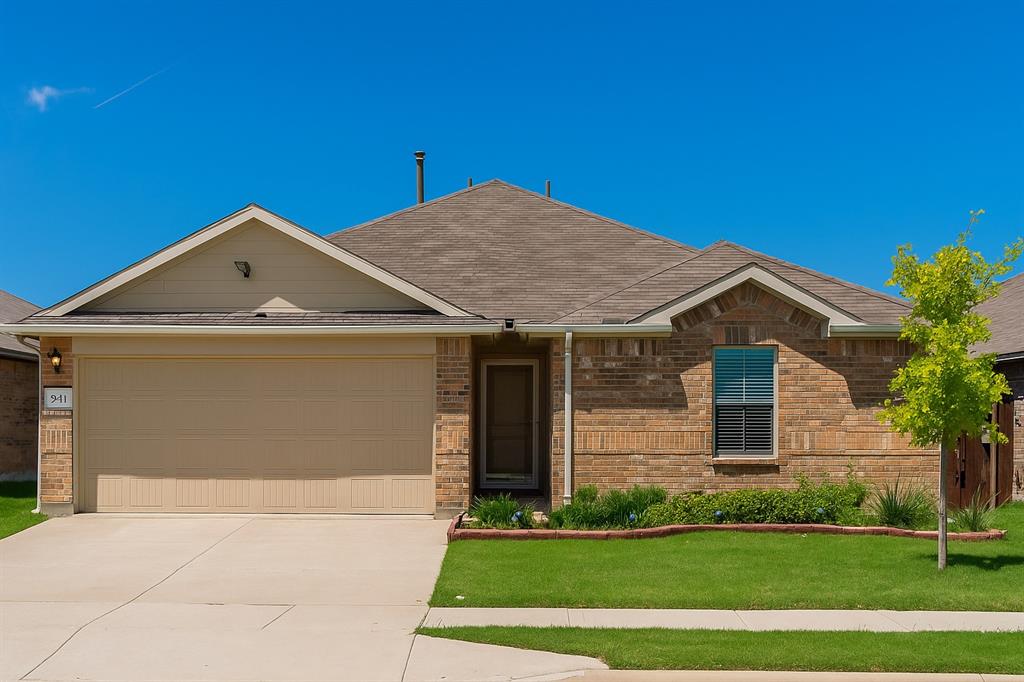 941 Loomis Trail