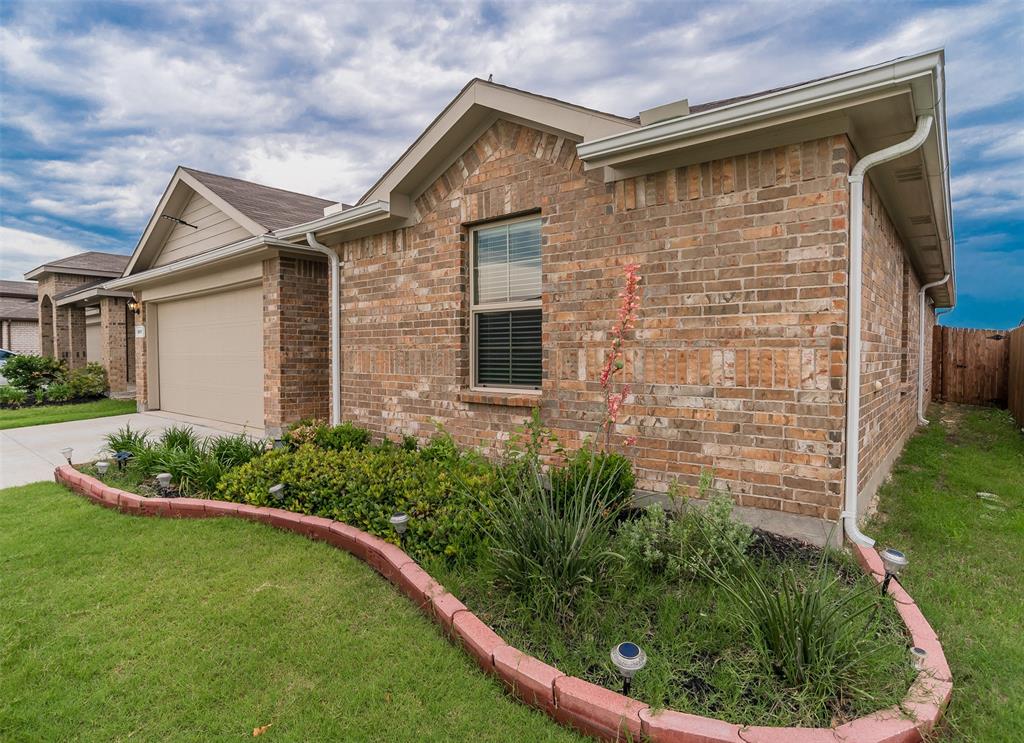941 Loomis Trail