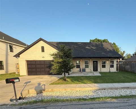 424 N Mcgraw Street Forney TX 75126