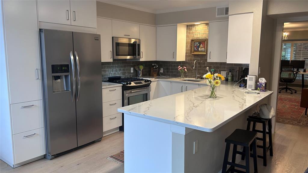 Averill House Condo - Residential