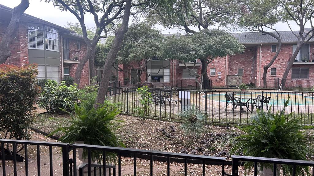 Averill House Condo - Residential