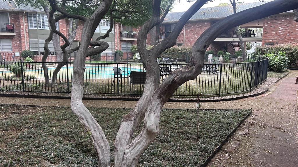 Averill House Condo - Residential