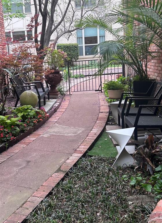 Averill House Condo - Residential