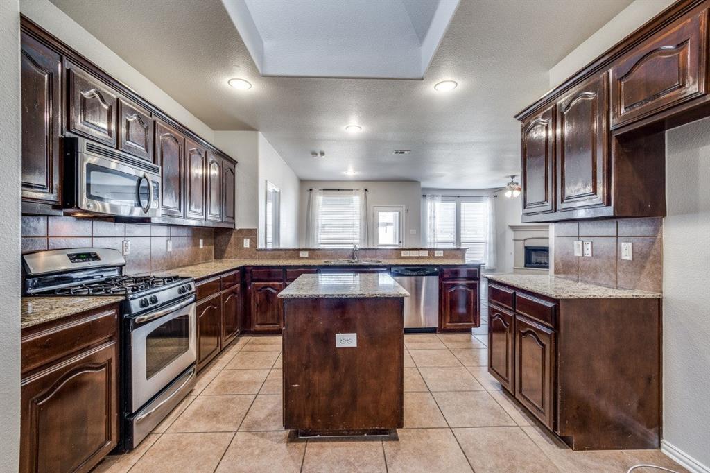 Villages Of Woodland Spgs W - Residential Lease