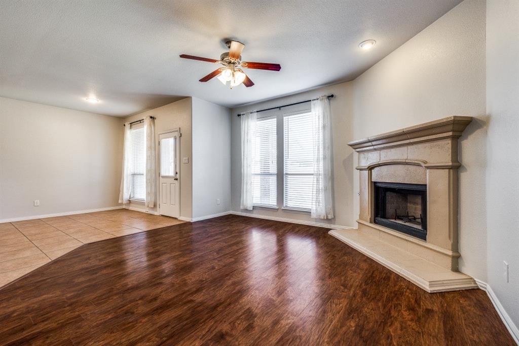 Villages Of Woodland Spgs W - Residential Lease