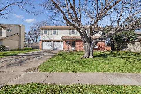 A home in Farmers Branch