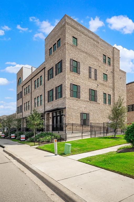 Addison Grove - Residential