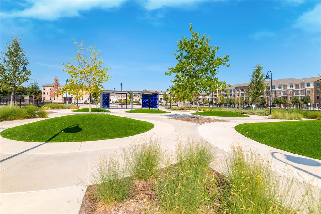 Addison Grove - Residential