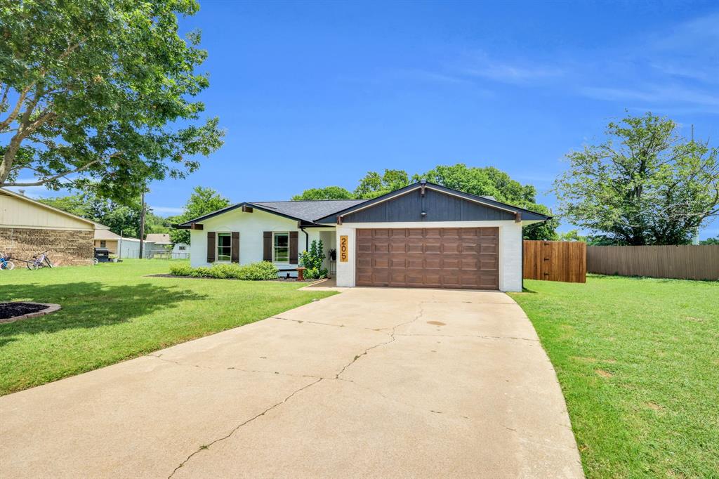 205 N Edgefield Road
