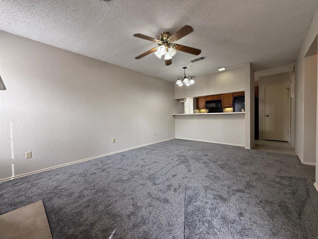 Crestbluff Condo - Residential